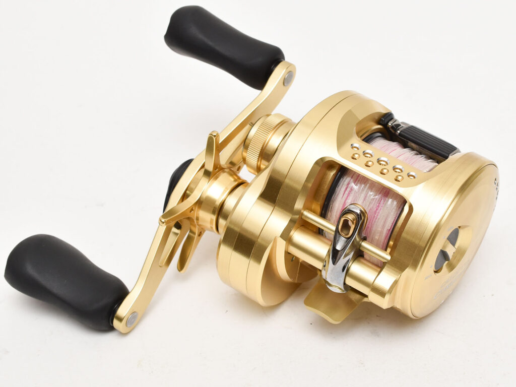 アベイルより21カルカッタコンクエスト 200シリーズ用のカスタム  