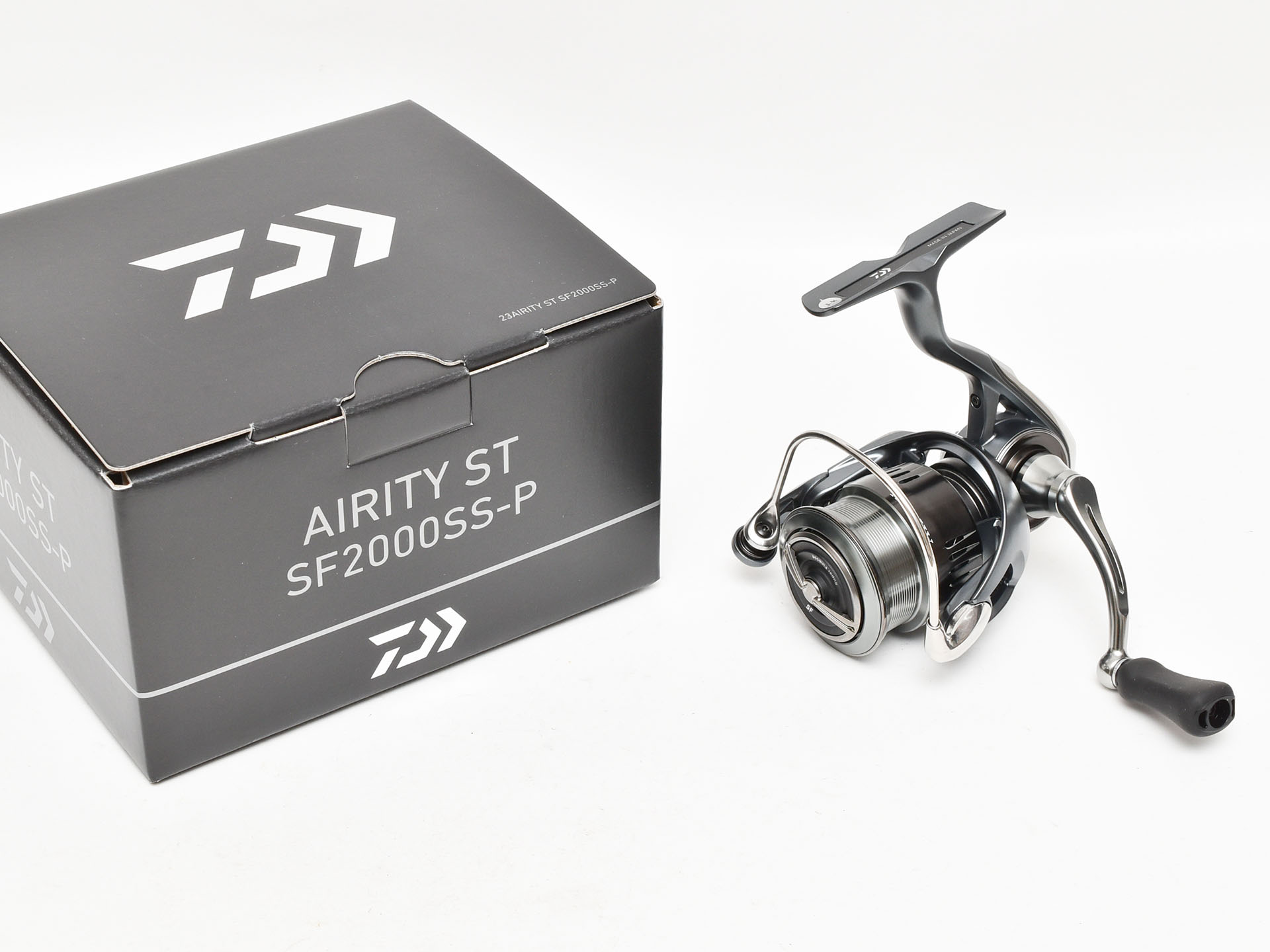 ダイワ 23 エアリティ ST SF2000SS-H ダイワ(DAIWA) スピニングリール 23エアリティ(ＡＩＲＩＴＹ) SF2000SS-H  ダイワ( ダイワ 23エアリティ ST SF2000SS-H 未使用品